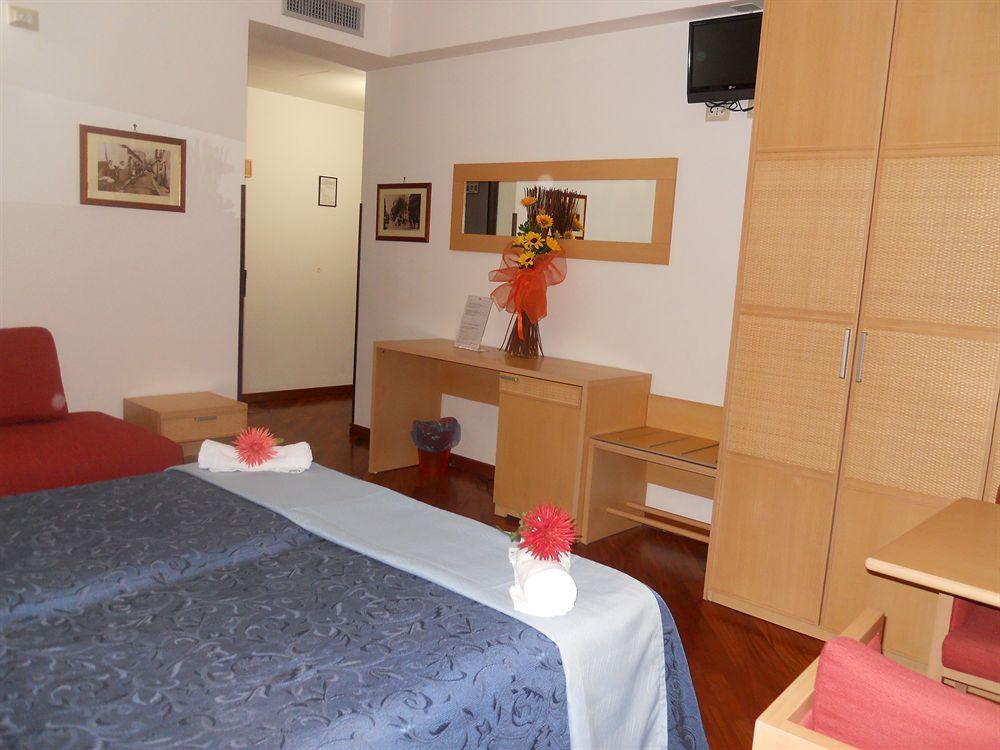 Catania Crossing B&B - Rooms & Comforts Екстериор снимка